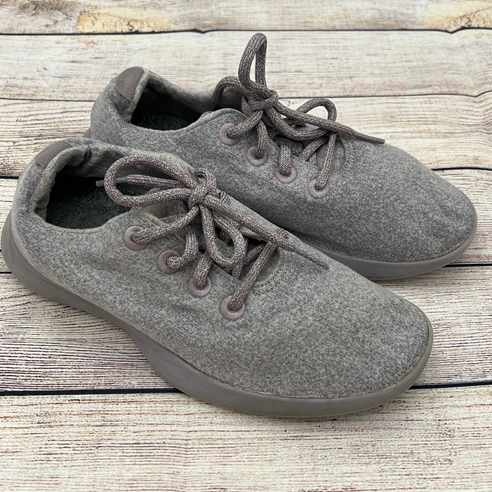 Special edition Lilac Wool Runners Allbirds
